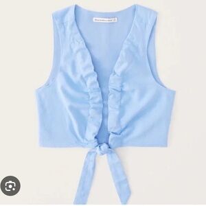 💙 Abercrombie Tie-Front crop top